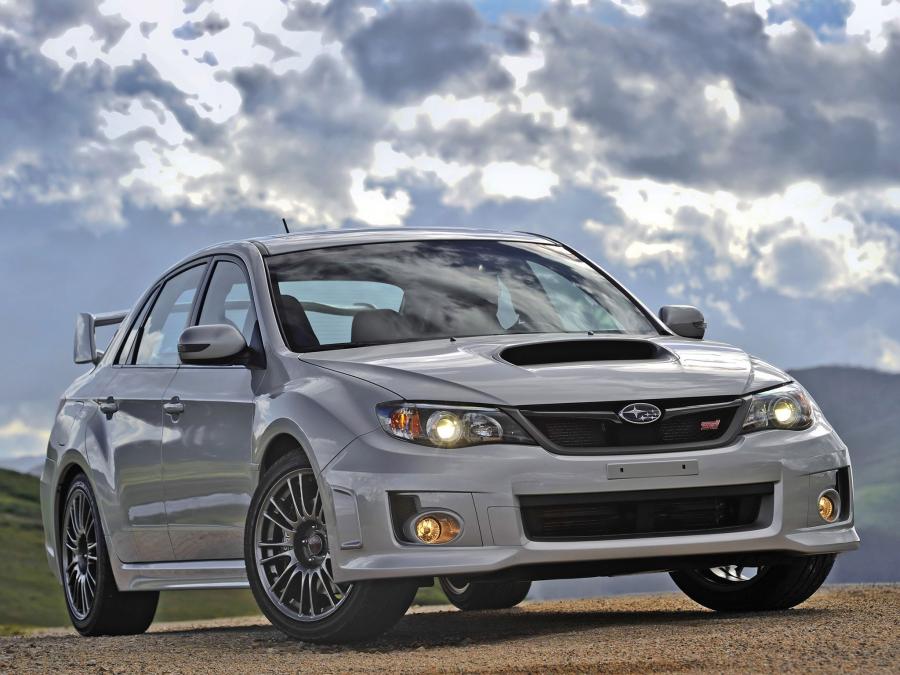 Subaru Impreza WRX STi Sedan 2010 года  (US) (фото 15 из 33)